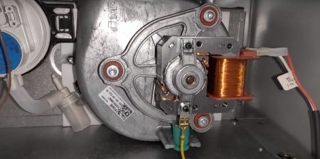 Котел газовый ARISTON CARES XC 15 FF NG настенный двухконтурный, турбо ( арт.3301684) фото 16