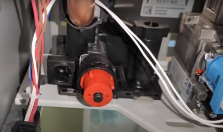 Котел газовый ARISTON CARES XC 24 FF NG настенный двухконтурный, турбо фото 15